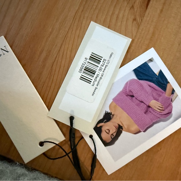 Giftable - Gray Sweater - Picture 9 of 11